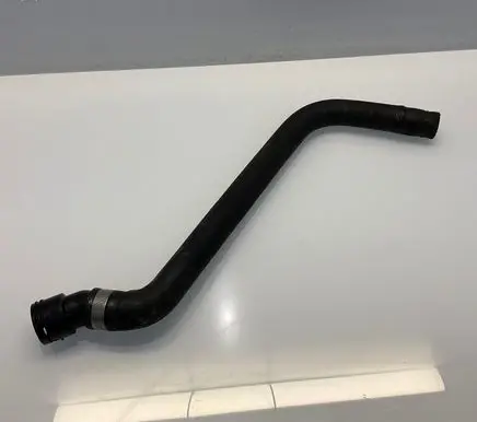 Mercedes-Benz B W246 W242 Engine coolant pipe/hose 