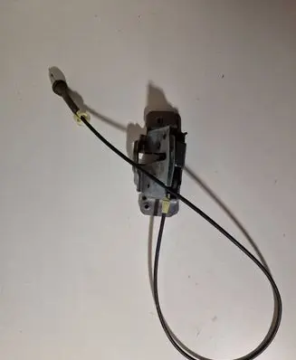 Chrysler Town & Country V Rear door lock 121333