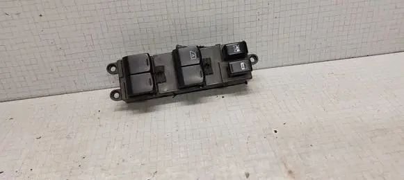 Subaru Outback Electric window control switch 157525