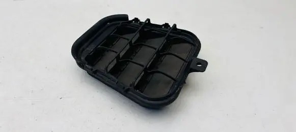 Audi A3 S3 8V Quarter panel pressure vent 4G9819181B