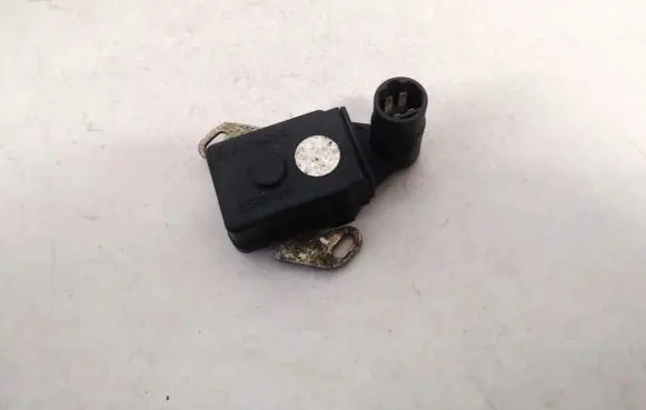 Ford Maverick Throttle valve position sensor SERA48424 4615