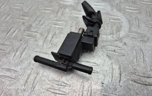 Nissan Qashqai Vacuum valve 8200603558 70134303