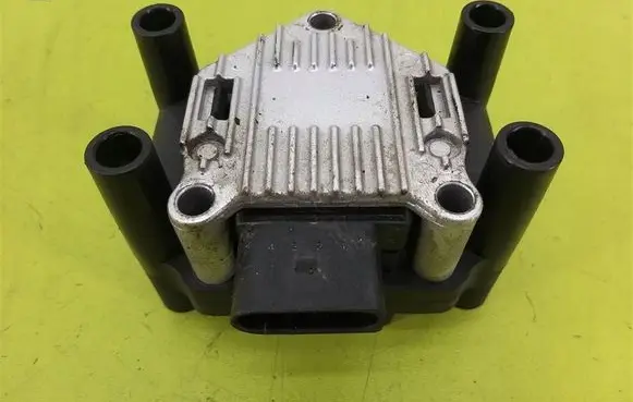 Seat Toledo II (1M) High voltage ignition coil 06B905106A