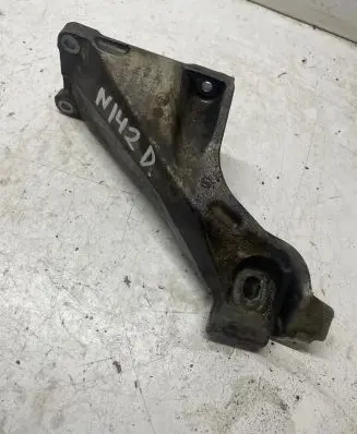 BMW X5 E70 Engine mounting bracket 6772688 A380 1006041111
