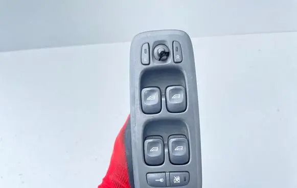 Volvo V70 Electric window control switch 09193393