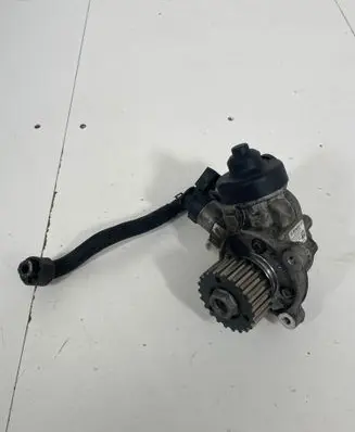 Skoda Kodiaq Fuel injection high pressure pump 04L130755E