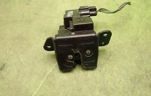 KIA Venga Tailgate/trunk/boot lock/catch/latch 8123041H000