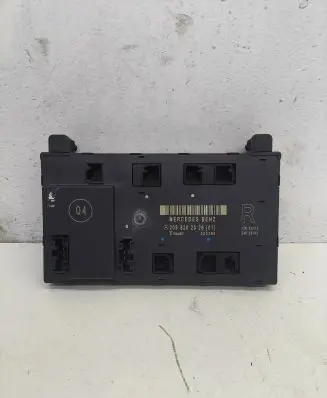 Mercedes-Benz CLK A209 C209 Door control unit/module 2098202026 353386