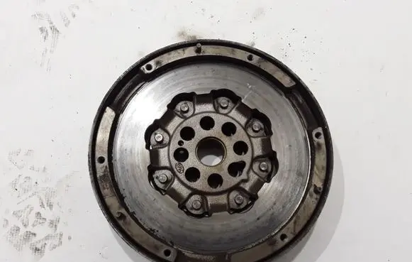 Renault Trafic III (X82) Dual mass flywheel 123107183R