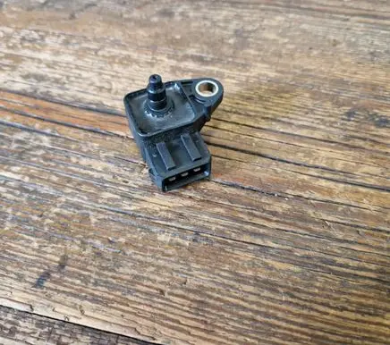 BMW 5 E60 E61 Air pressure sensor 7787142