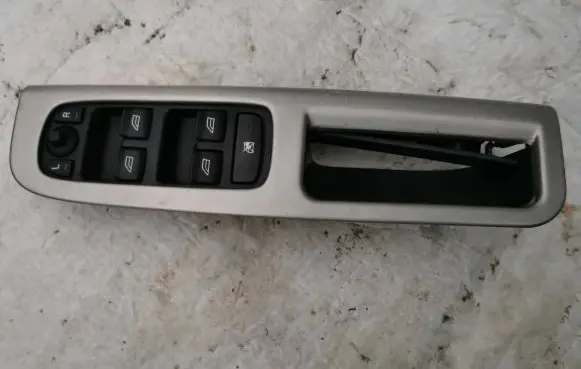 Volvo V50 Electric window control switch 30746183 03451700