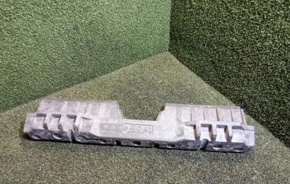 Opel Vivaro Rear bumper foam support bar 850905554R 93457030