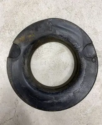 Nissan Pathfinder R51 Rear coil spring rubber mount 
