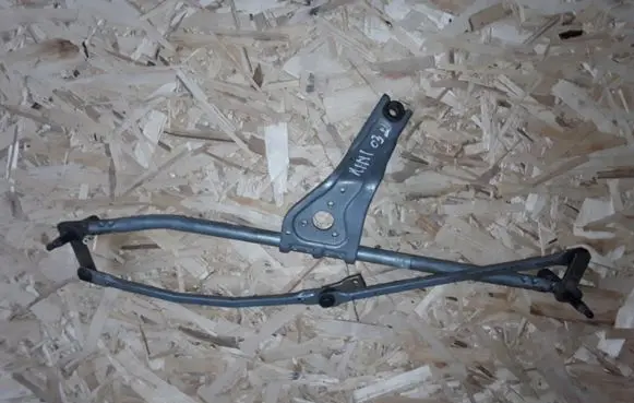 Front wiper linkage