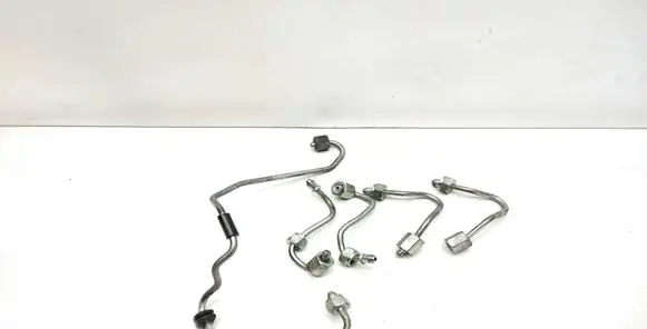 BMW 3 E90 E91 Fuel injector supply line/pipe 