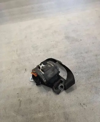 BMW 5 E39 Front seatbelt 8217390 566216700