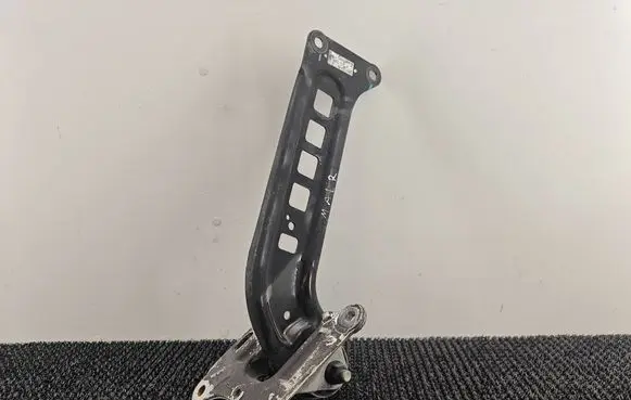 Chevrolet Malibu Rear control arm 23328163