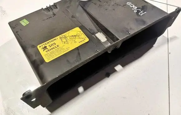 Volvo S70 V70 V70 XC Glove box 9150763