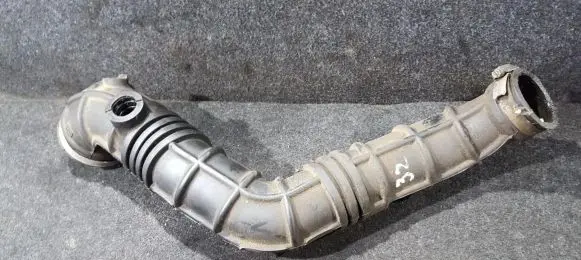 Mitsubishi Carisma Air intake hose/pipe