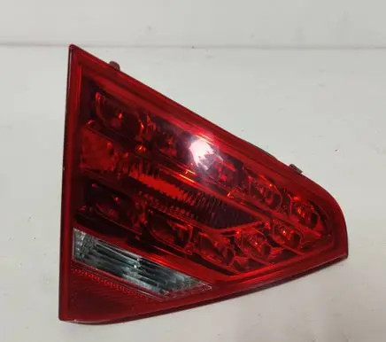 Audi A5 8T 8F Tailgate rear/tail lights 8T0945093A AU484