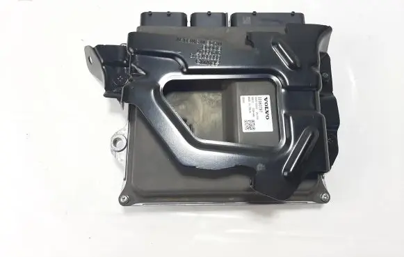 Volvo XC40 Engine control unit/module 32383797