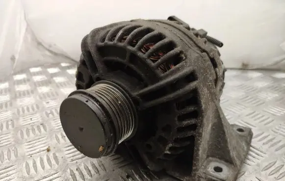 Volvo S80 Generator/alternator 30667894 0124525060
