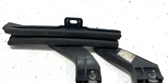 Peugeot 308 Front door windshield rail 980214808001 9802148080