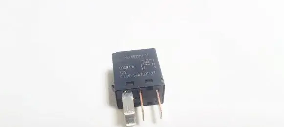 Mitsubishi Carisma Other relay mb953382 a1001-x7