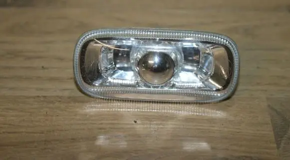 Audi A4 S4 B7 8E 8H Front fender indicator light 8E0949127