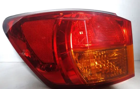 Lexus IS 220D-250-350 Rear/tail lights