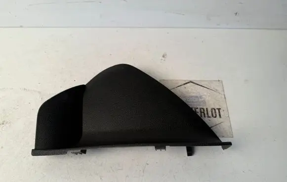 Mercedes-Benz ML W164 Dashboard side end trim A1646800339