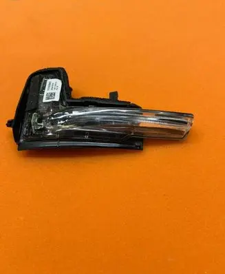 Volvo XC90 Mirror indicator light 31352849