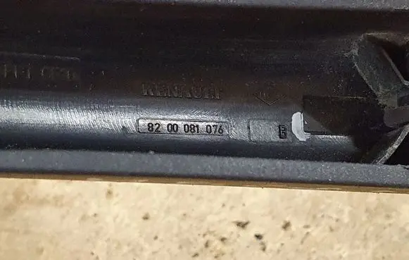 Renault Megane II Rear wiper blade 8200081076