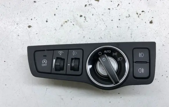 Hyundai i40 Light switch 933003Z970 39R1051000