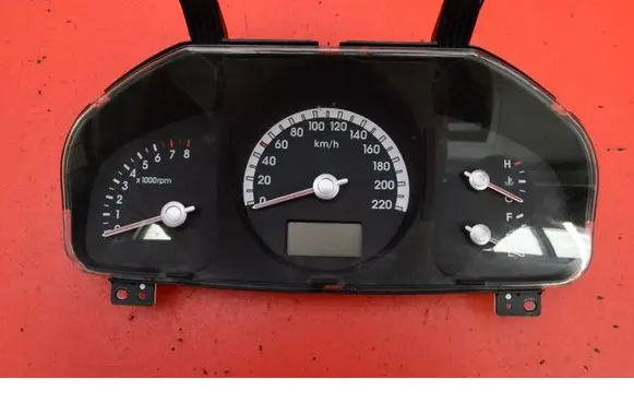 KIA Sportage Speedometer (instrument cluster) 940031F290
