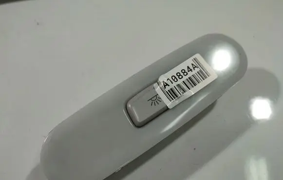 Audi A5 8T 8F Rear seat light J012300M