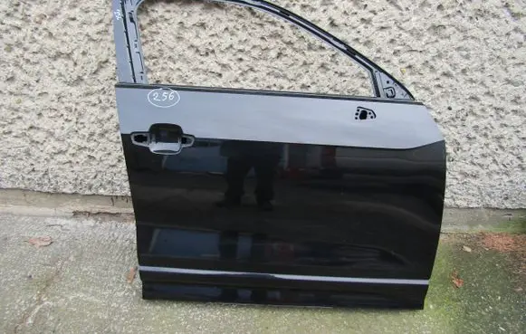 Audi Q2 - Front door 81A831052C