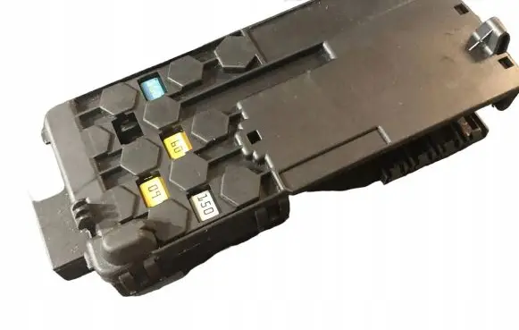 Mercedes-Benz ML W164 Fuse box set 2115452601