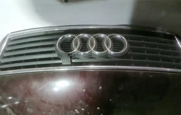 Audi A6 S6 C5 4B Front grill