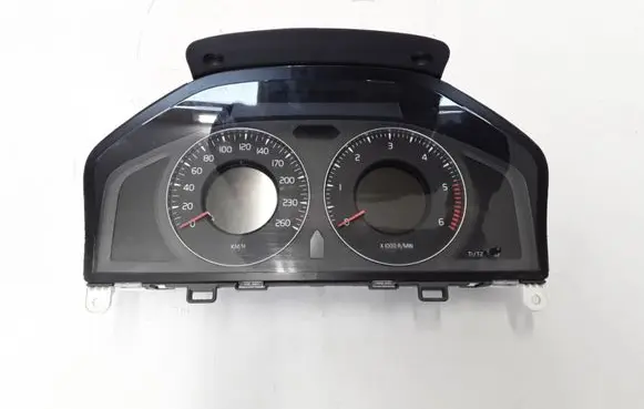 Volvo XC70 Speedometer (instrument cluster) 31254535