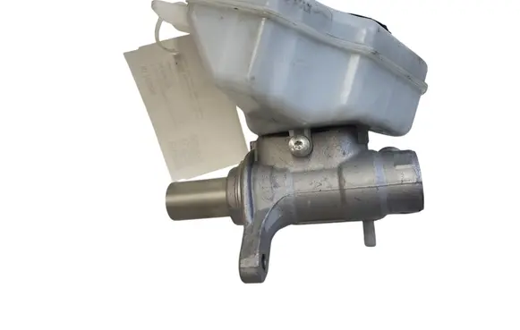 Jaguar XE Master brake cylinder 03350885651 03350885641