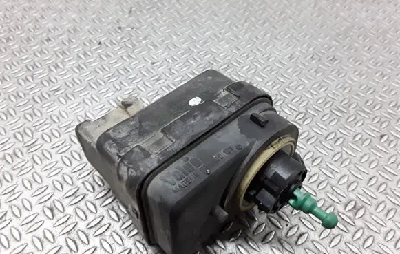 Renault Laguna II Headlight level adjustment motor R7700840141