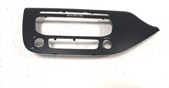 KIA Ceed Radio/GPS head unit trim 84740A2900 84740A2940WK
