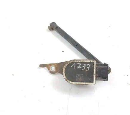BMW 3 F30 F35 F31 Headlight/headlamp level sensor 6860843