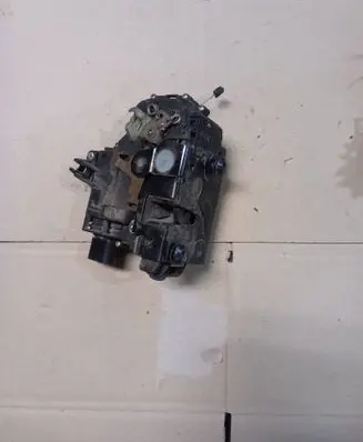 Volkswagen Bora Front door lock 