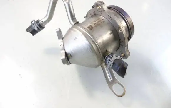 Mercedes-Benz A W177 EGR valve 147359823R