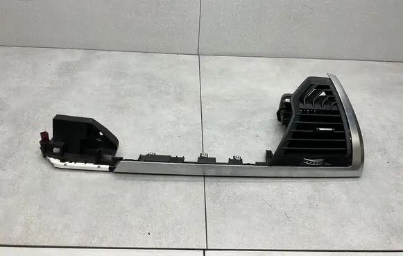 BMW 5 F10 F11 Dashboard side air vent grill/cover trim 9384395