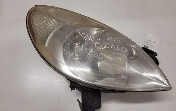 Citroen Xsara Picasso Headlight/headlamp 9649557380