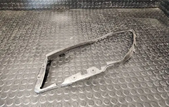 Under headlight/headlamp trim