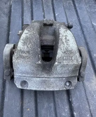 Volvo V60 Front brake caliper 31665734